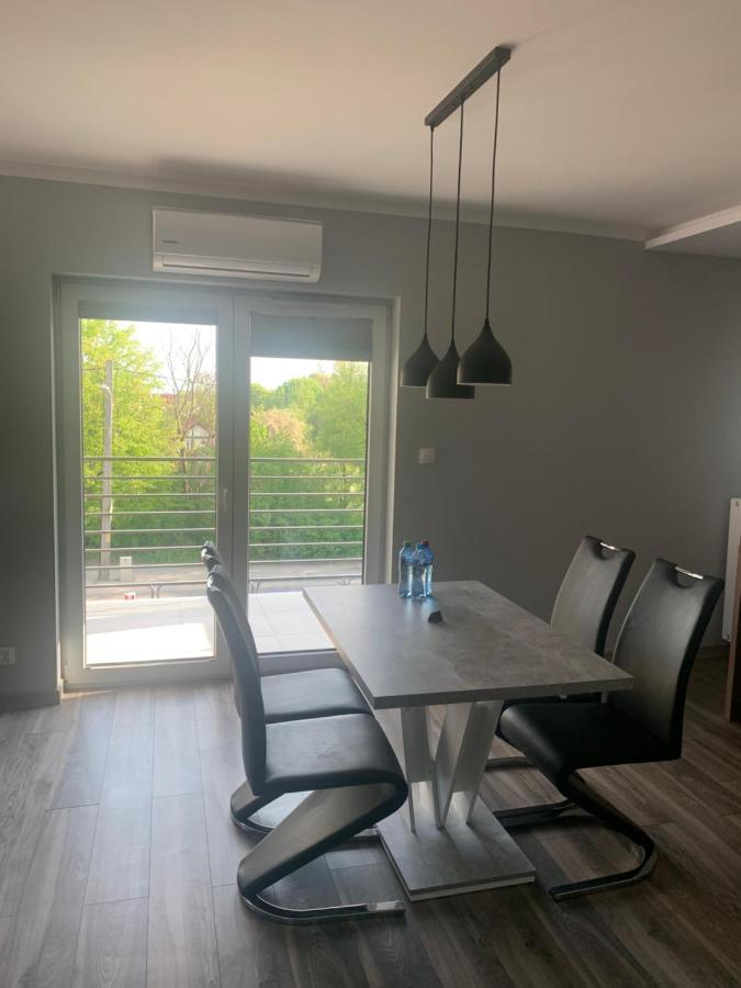 Klimatyzowany Apartament Z Miejscem Garazowym กอร์ซุฟเวียลคอปอลสกี ภายนอก รูปภาพ